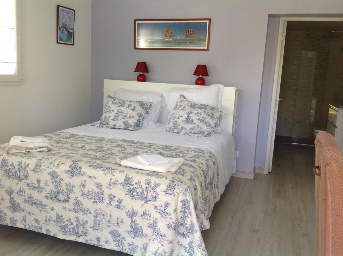 Chambre Double Avec Salle De Bain Privative 昂代 外观 照片